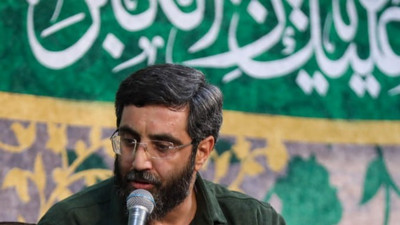 علم بردار و جهان را حیران کن